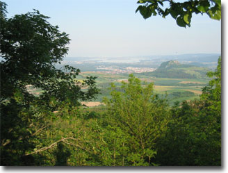 Blick über das Hegau auf den Bodensee