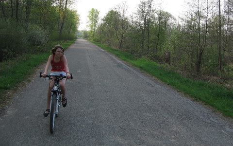 Sarah auf dem Fahrrad